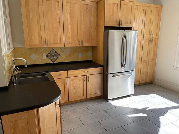 2nd image of 47 Oakwood St