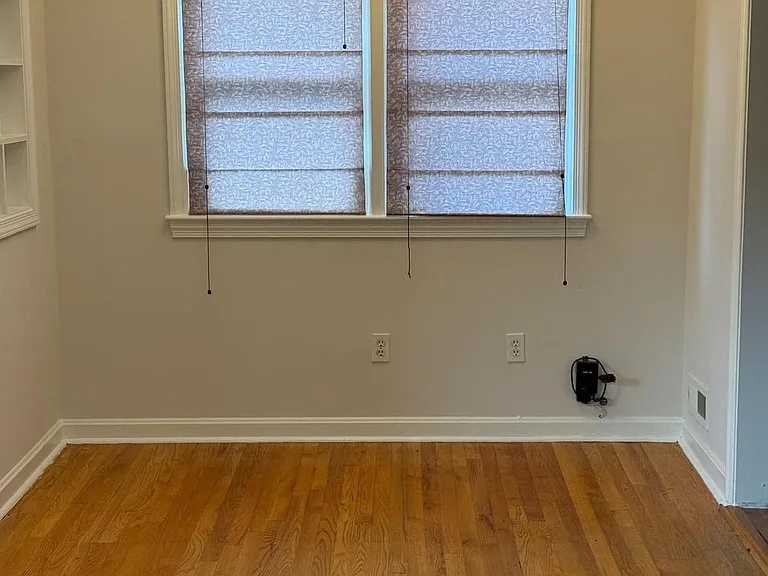 7915 Fairfax Rd — Photo 3