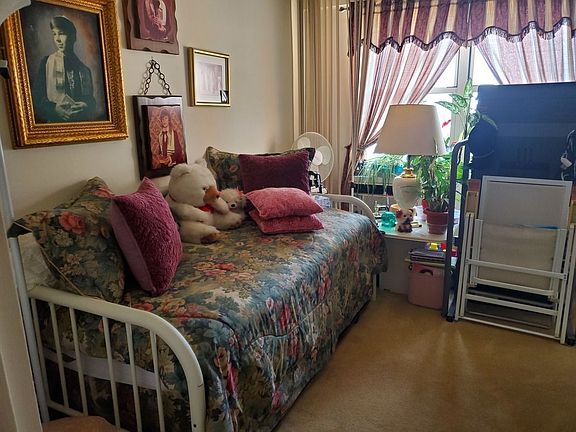 5th image of 2940 W 5th St #14L
