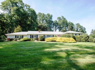 94 Southview Ter, Middletown, NJ 07748