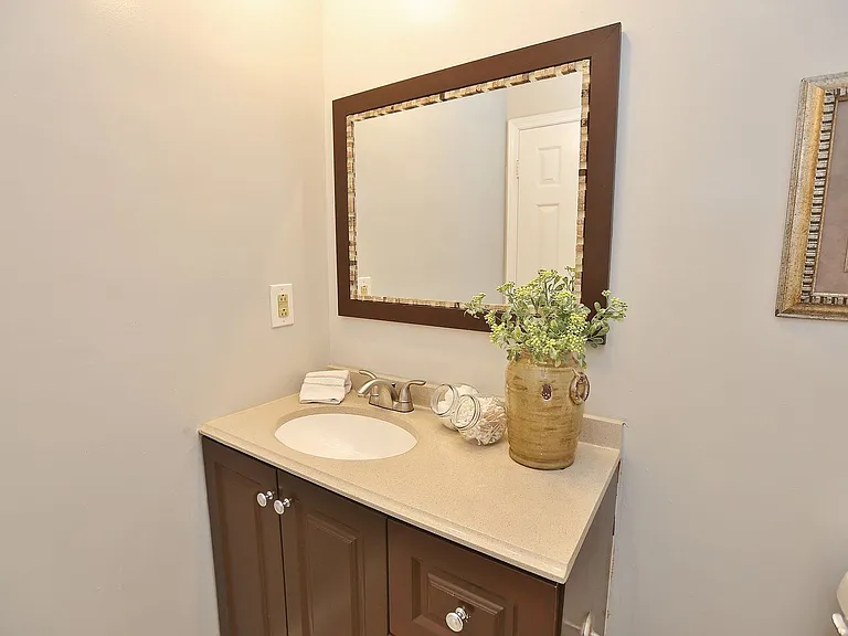 1207 Captain Adams Ct — Photo 21