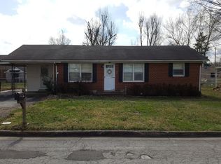 207 Jackson St, Lawrenceburg, TN 38464
