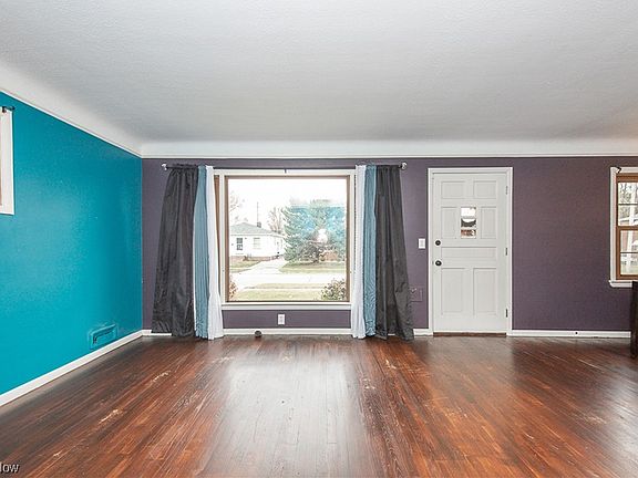 3rd image of 4301 Fruitland Dr