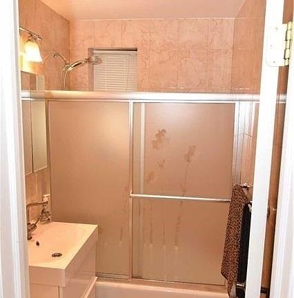 3rd image of 83-30 98th St APT 1E