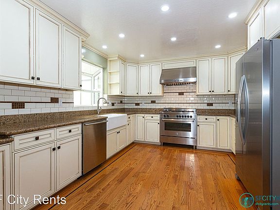 2nd image of 312 Harvard St
