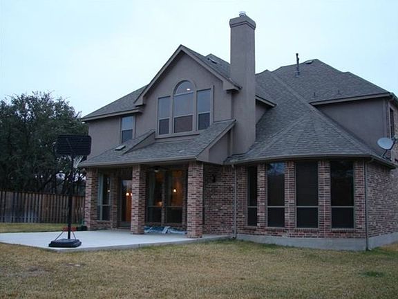 2nd image of 2240 Park Place Cir