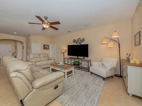 4th image of 5082 Layton Dr