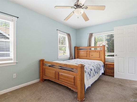 3rd image of 12463 W Lennon Rd