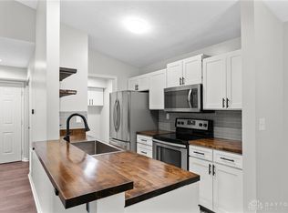 1431 Hollow Run APT 6, Centerville, OH 45459