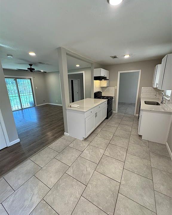 1st image of 9902 Valley Sun Dr