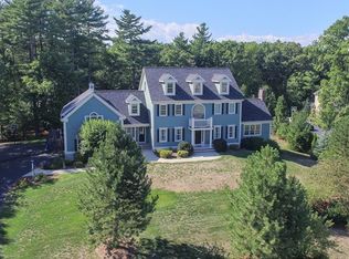 4 Jacob Rayner Ln, North Reading, MA 01864