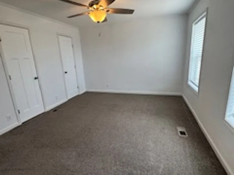 204 Onandaga Ave — Photo 11