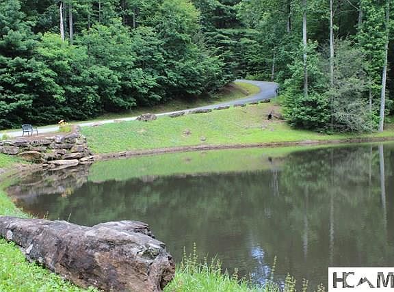 3rd image of 13 Whitewater Ridge Road
