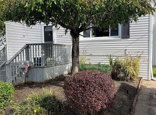 2419 Riverside Dr, Wantagh, NY 11793