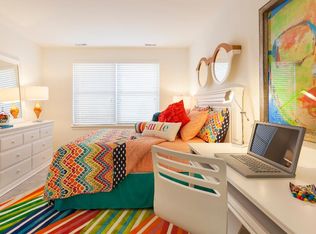 418 Gatehouse Dr, Medfield, MA 02052