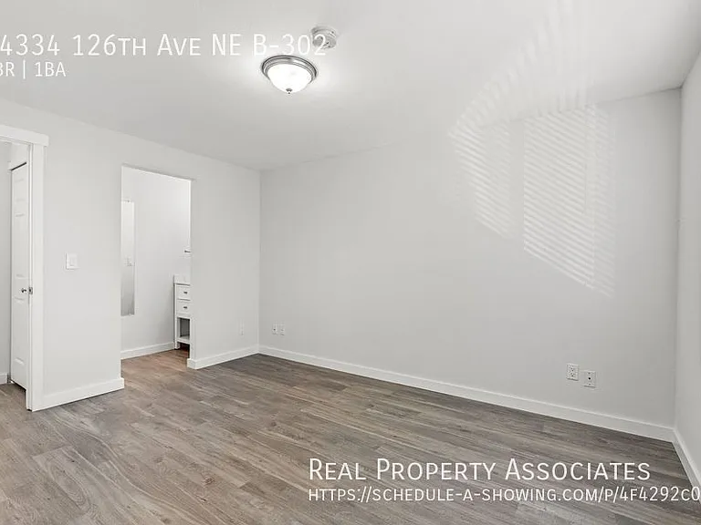 14334 126th Ave NE #B302 — Photo 9