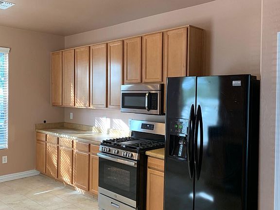 2nd image of 4848 W Calle Don Roberto