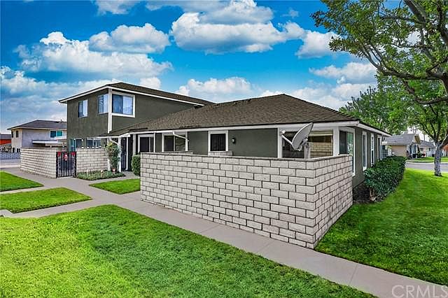 1st image of 1344 Peppertree Cir