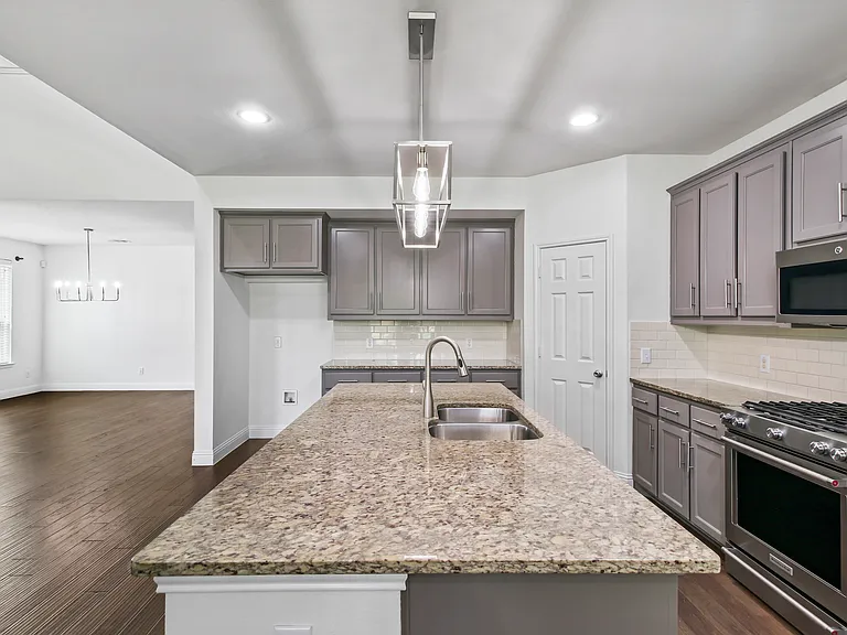 4424 Overbrook Dr — Photo 12