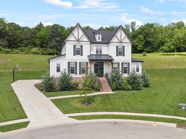 7214 Neills Branch Dr, College Grove, TN 37046