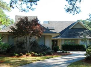 16 Tall Pnes, Hilton Head Island, SC 29926