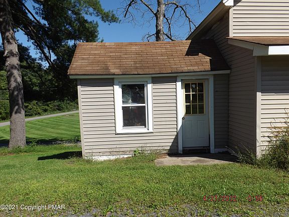 5th image of 305 Strawberry Hill Rd
