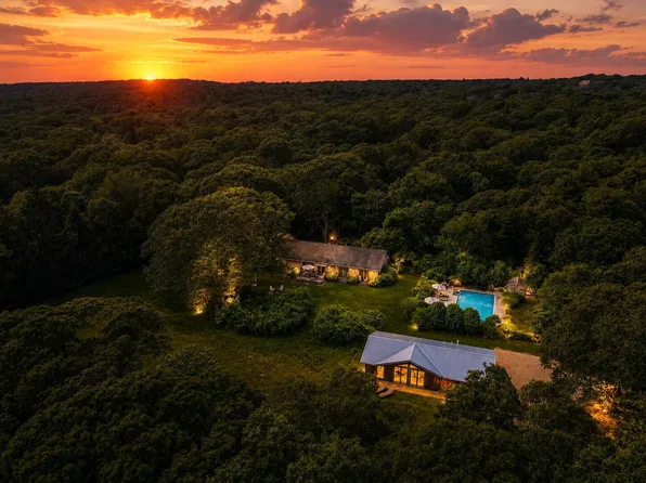 31 Josiah Sachem Way, West Tisbury, MA 02575
