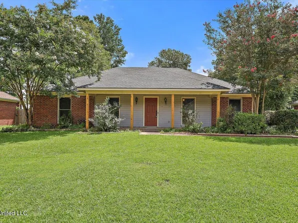 110 Oak Grove Dr, Brandon, MS 39047