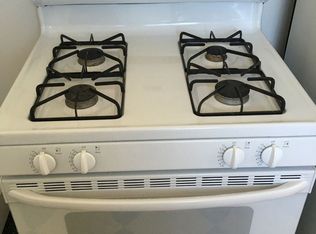 5595 NE Sandycrest Ter APT 1, Portland, OR 97213