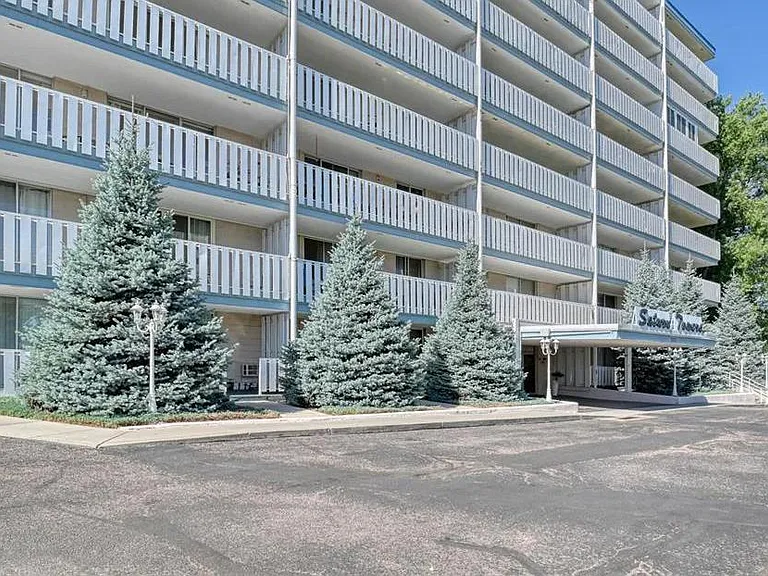 Passenger pick up/drop off and driveway