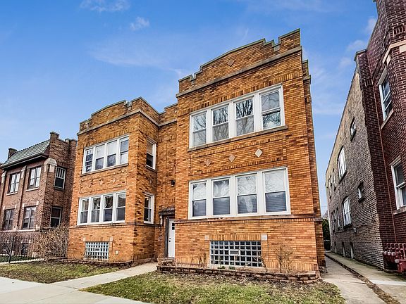 2nd image of 3242 W Warner Ave #2E