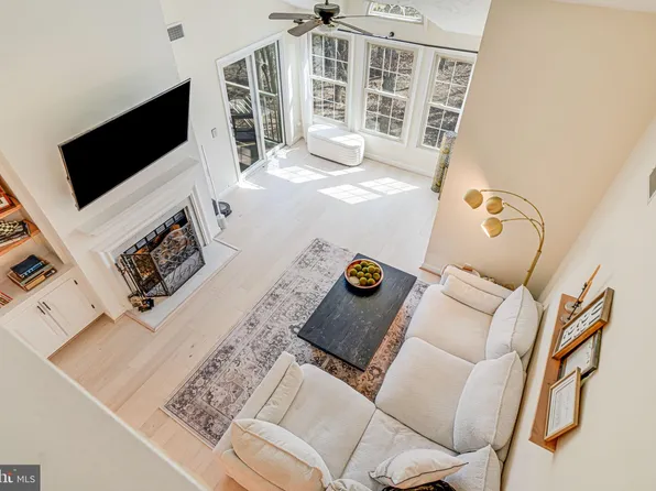 3805 Ridge Knoll Ct Suite 105B, Fairfax, VA 22033