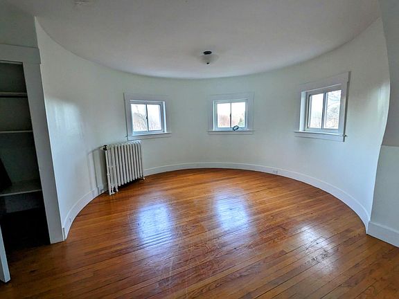 2nd image of 19 Highland Ave #3