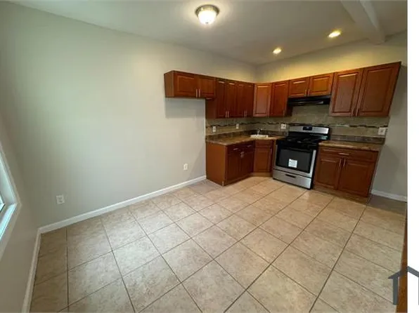 70 Summer Ave Floor 2, Newark, NJ 07104