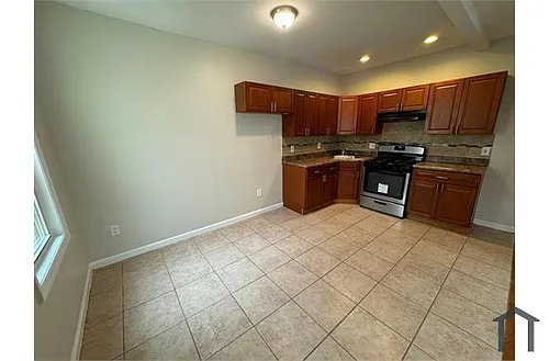70 Summer Ave #2 Photo 1