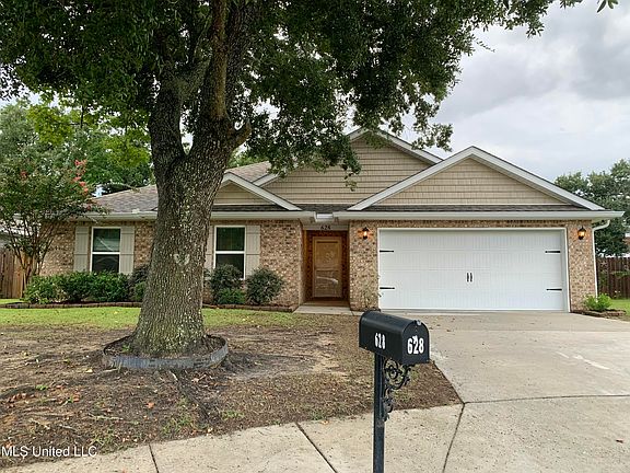 2nd image of 628 Verbena Dr