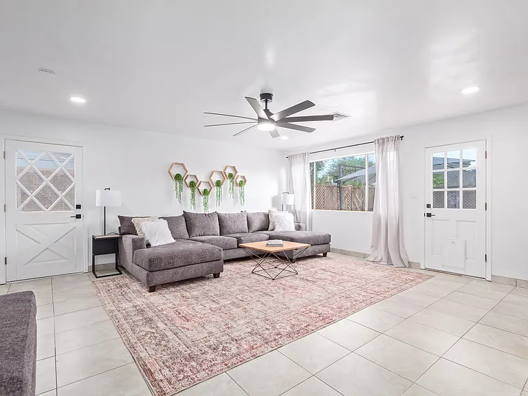 1845 E Julie Dr — Photo 11