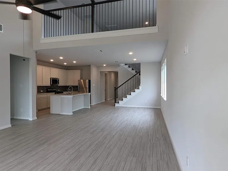 18606 Albany Bay Ln — Photo 15