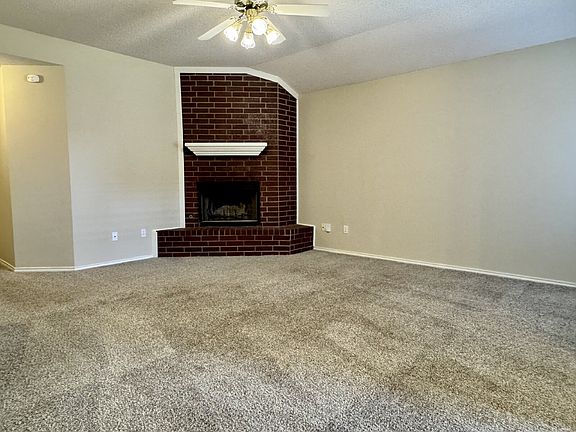 4th image of 7705 Akron Ave Unit 1