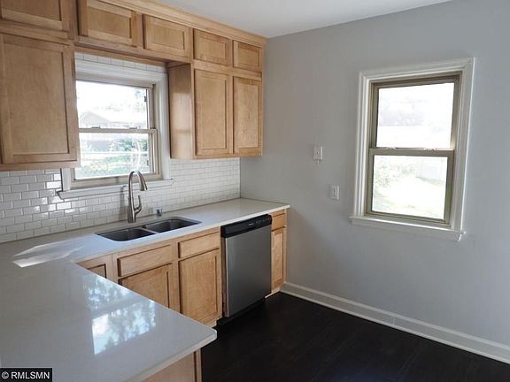 3rd image of 1455 Maywood St