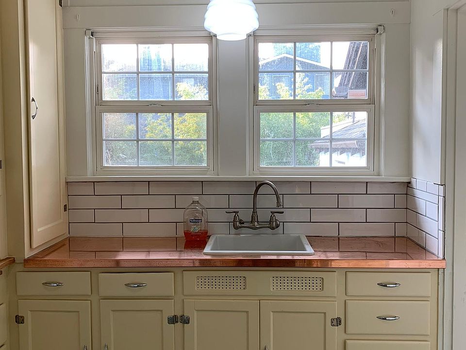 1st image of 10733 Phinney Ave N #B