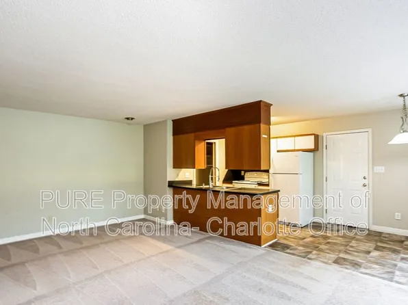 18805 Bluff Point Rd APT B, Cornelius, NC 28031