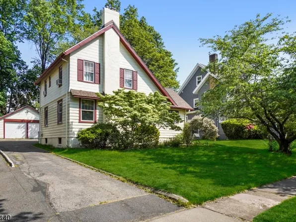 14 University Ct, South Orange Village Twp., NJ 07079