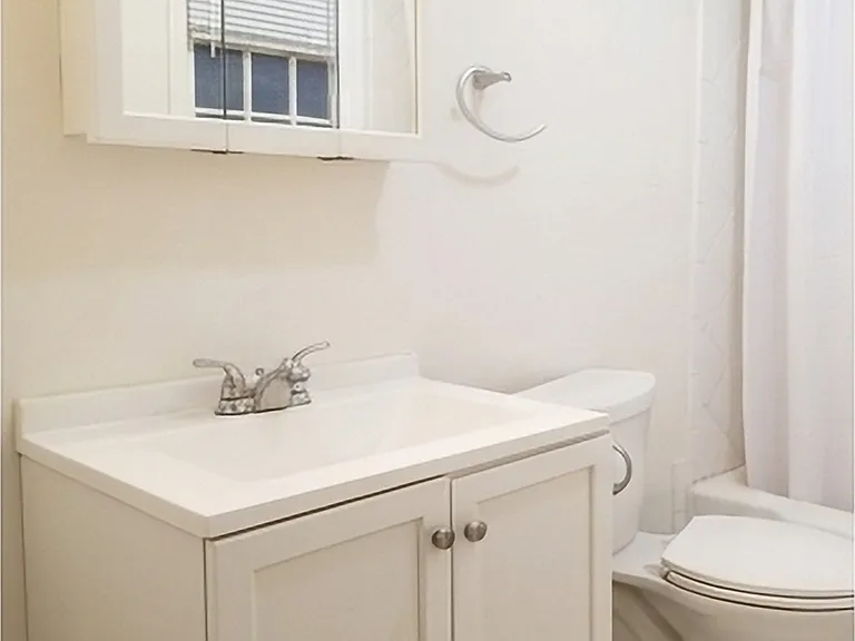 20 W Main St #200 — Photo 11
