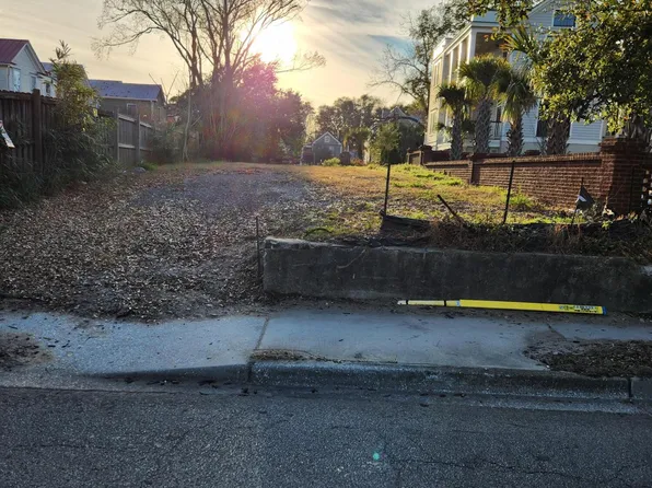 645 E Bay St, Charleston, SC 29403