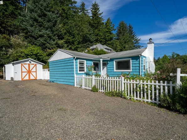 1540 Vista View Dr W, Tillamook, OR 97141