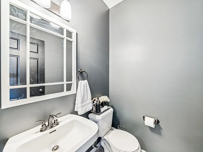 10409 Kilbirnie Rd — Photo 21