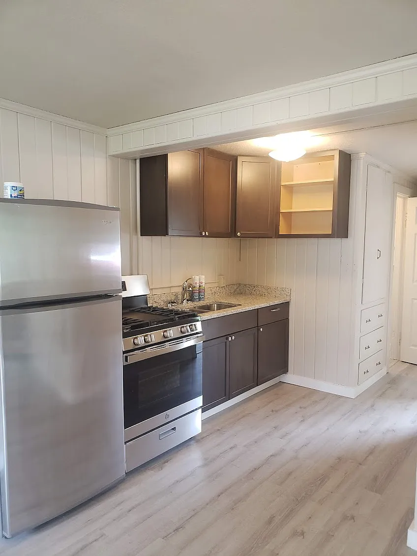 1 bed, 500 sqft, $995 — Photo 2