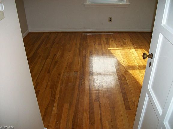 4th image of 757 Lincoln Blvd
