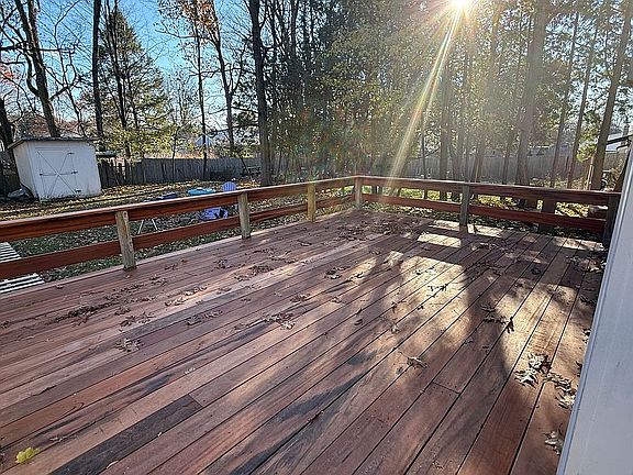 2nd image of 137 Woodlawn Rd